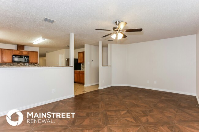 Building Photo - 2109 Doecrest Dr