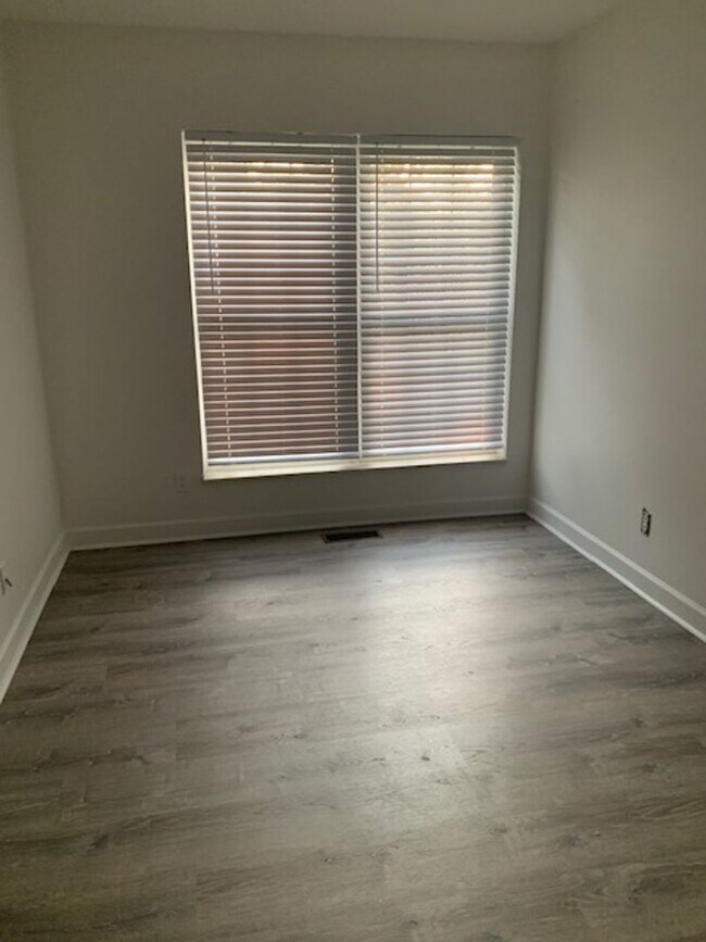 Foto del edificio - Awesome & Affordable - 3br/3bth Near Meharry, Midtown, & Downtown!!