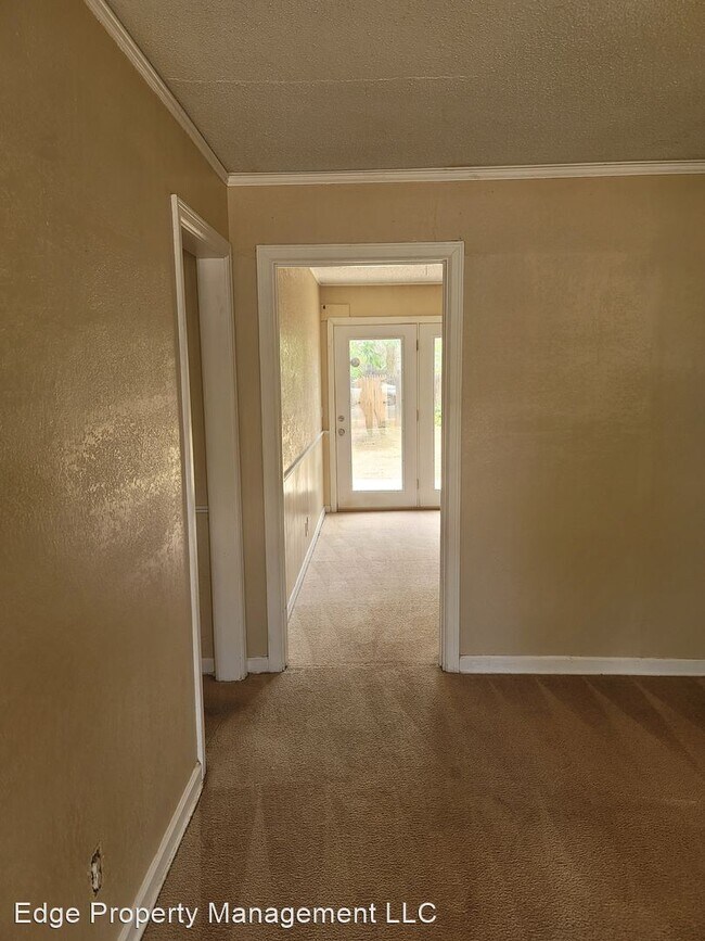 2 br, 1.5 bath House 924 S Crockett House Rental in Amarillo, TX