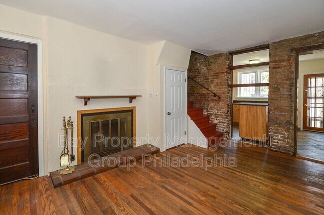 Building Photo - 248 S Warnock St