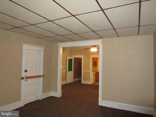 Building Photo - 5914 Carpenter St