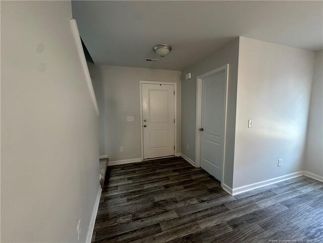 Foto del edificio - 910 Sapphire Stone Ln