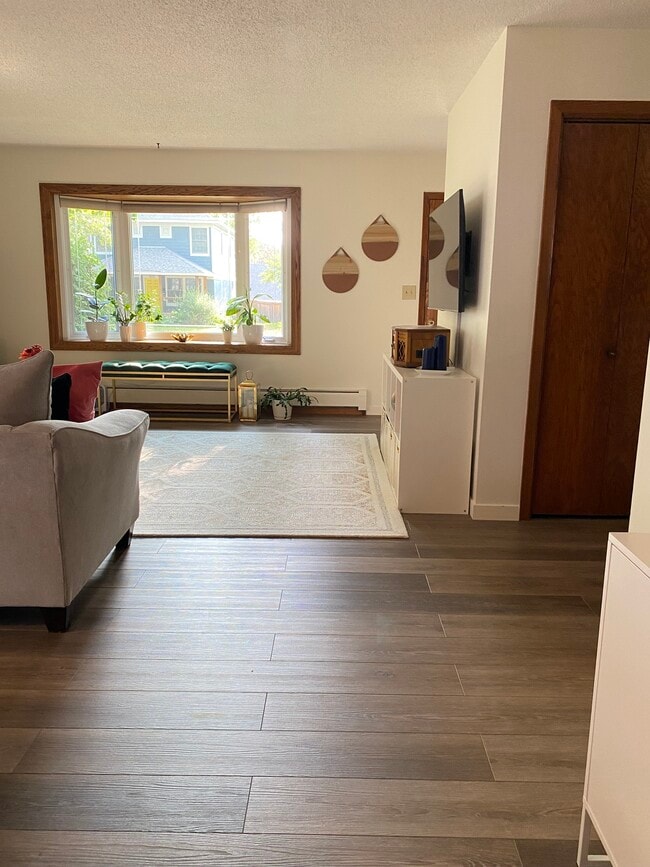 Building Photo - 1475 Sheldon St