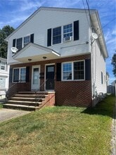 Building Photo - 45 Hazael St