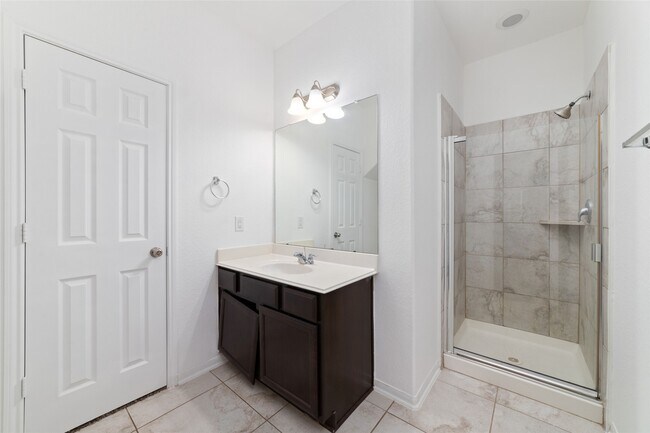 Building Photo - 18406 Spruce Tree Line Trl