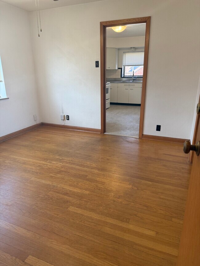 Foto del edificio - 4605 Jamieson Ave