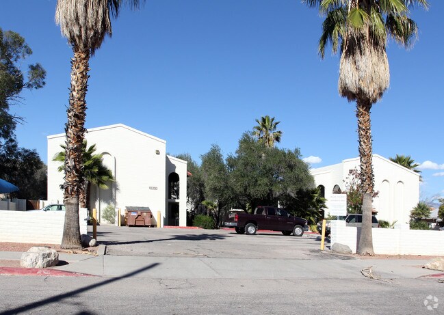 Foto del edificio - 3649 E 3rd St