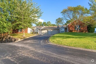 Building Photo - 327 Bonita Pkwy