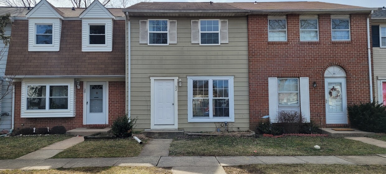 32 King Richard Ct, Rosedale, MD 21237 Townhome Rentals in Rosedale
