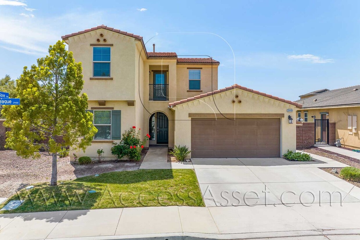 Stunning Two-Story 4 Bed/3 Bath Home in B... - Stunning  Two-Story 4 Bed/3 Bath Home in B...