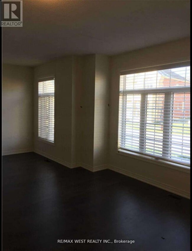 Building Photo - 3052 Max Khan Blvd