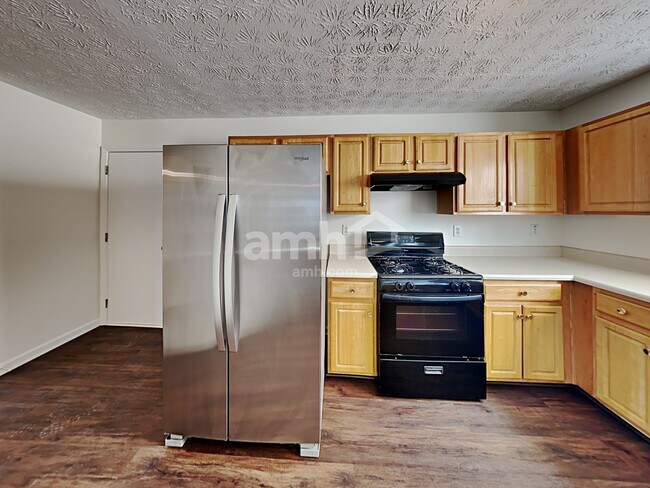 Foto del edificio - 750 Compton Ln