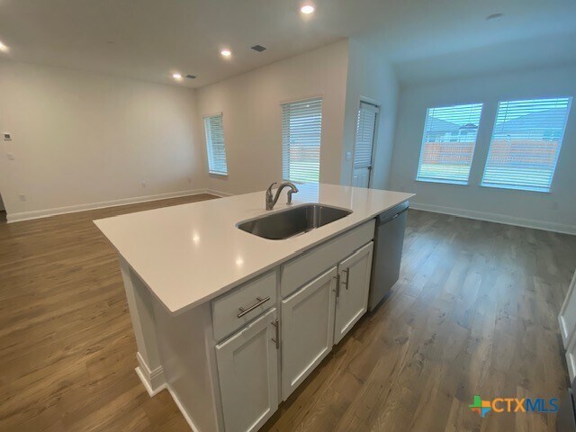 Building Photo - 540 Tekoa Dr