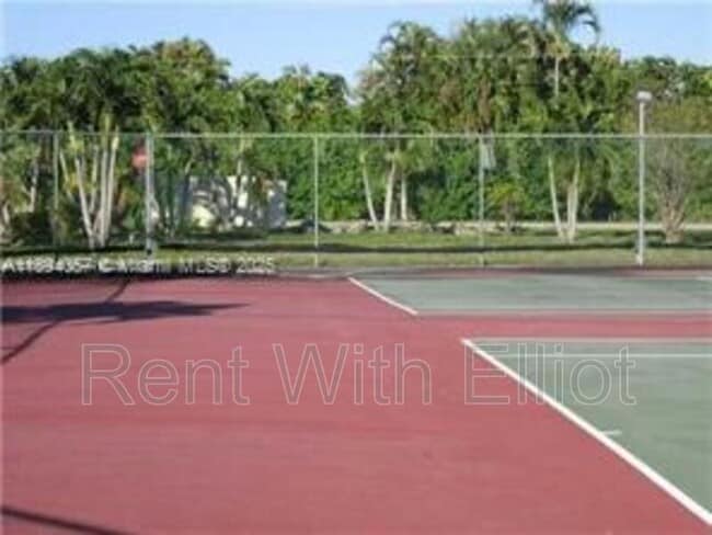 Building Photo - 3600 N 56th Ave