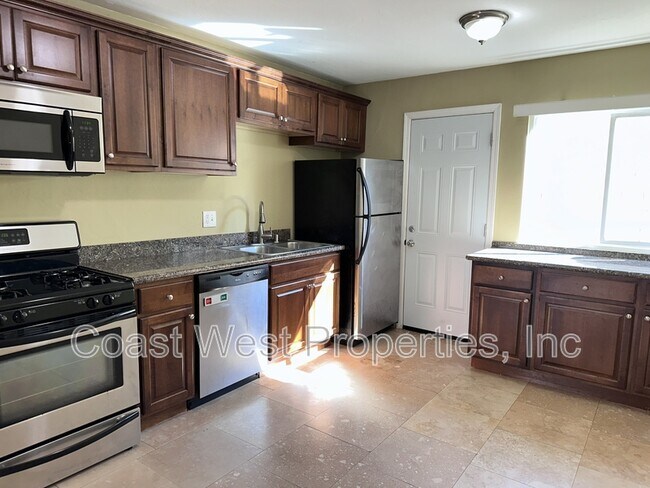 Foto del edificio - 4857 Narragansett Ave