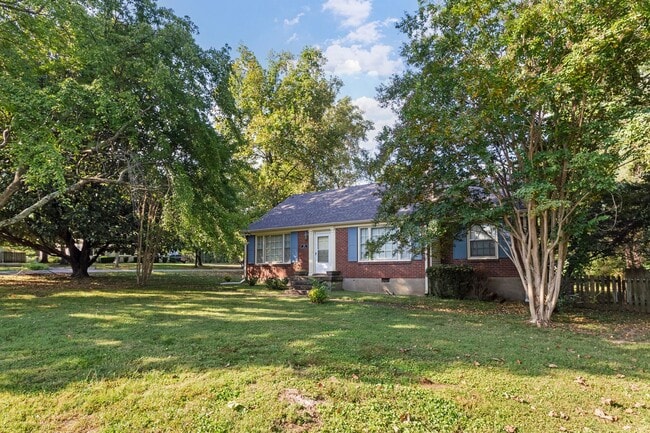 Foto del edificio - Cozy 3BD/2BA in the heart of Green Hills/L...