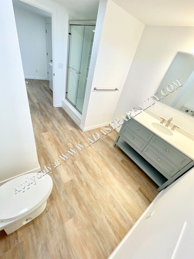 Building Photo - Affordable Living in Kansas City-Available...