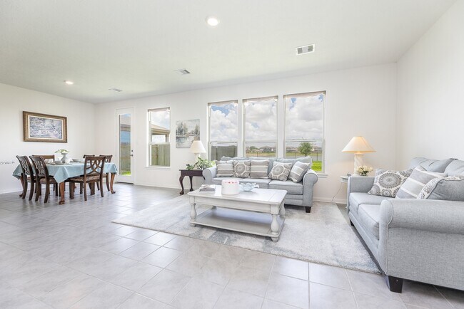 Foto del edificio - 25442 Cartington Ln