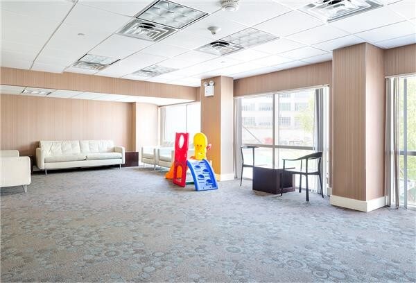 Foto del edificio - 4427 Purves St