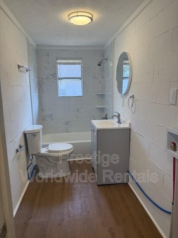 Foto del edificio - 102 Moore St