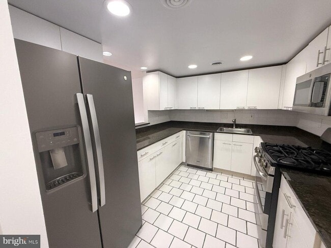 Foto del edificio - 606 Cooper Landing Rd