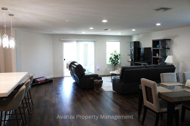 Building Photo - Home for Rent 6857 E. Cetti Ave Fresno, CA 93727