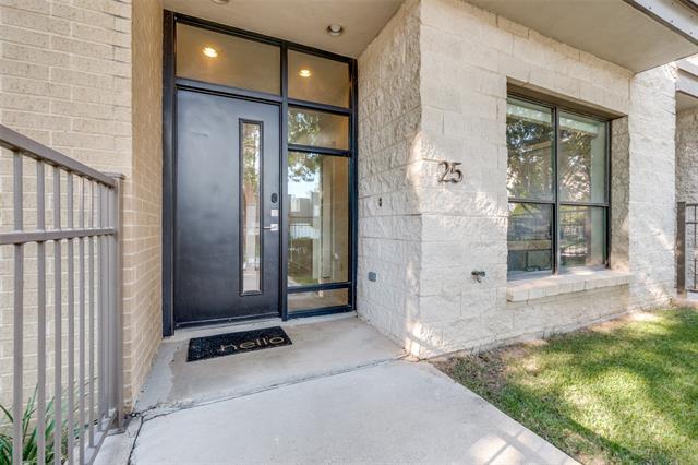 Foto del edificio - 4111 Newton Ave