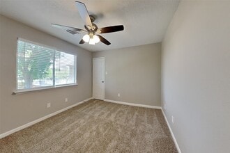Building Photo - 14118 Barkerview Ct