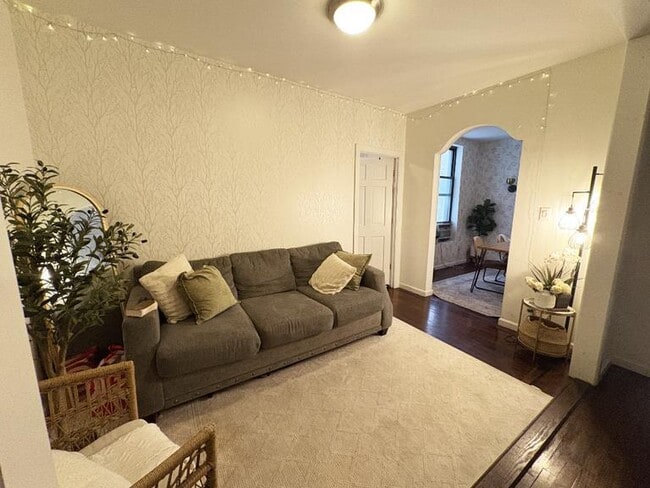 Building Photo - 4 bedroom in New York NY 10026