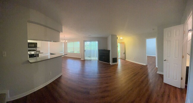 Building Photo - Driftide Condos
