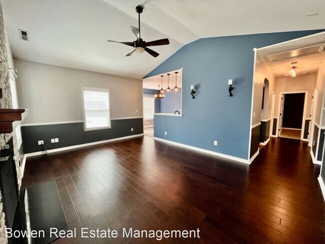 Foto del edificio - 3 br, 2 bath House - 807 Lavender Court