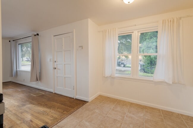 Foto del edificio - 1702 27th Ave