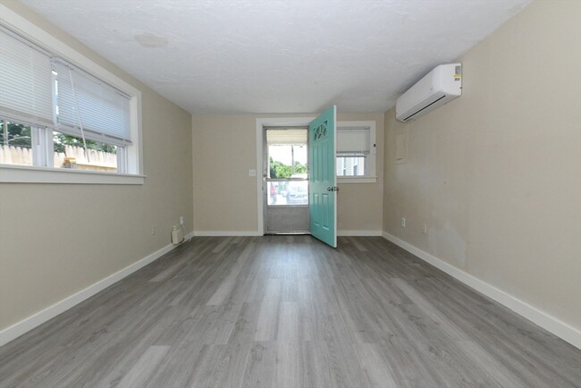 Building Photo - 21 12th St