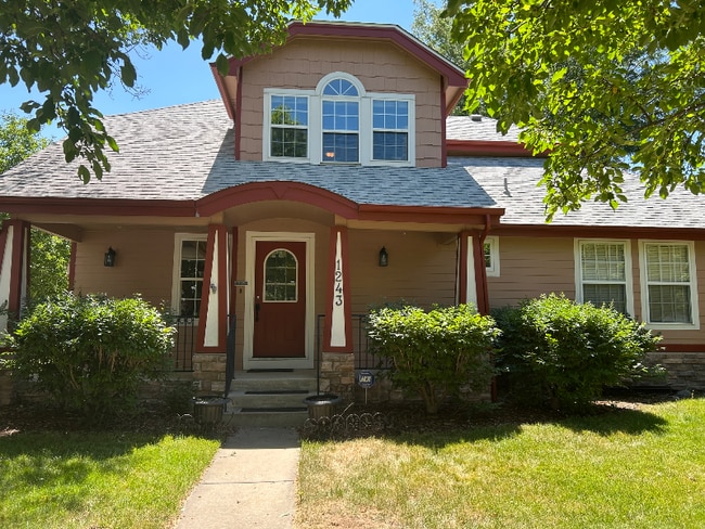 Building Photo - 1243 Tyler Pl