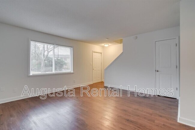 Foto del edificio - 2905 Arrowhead Dr