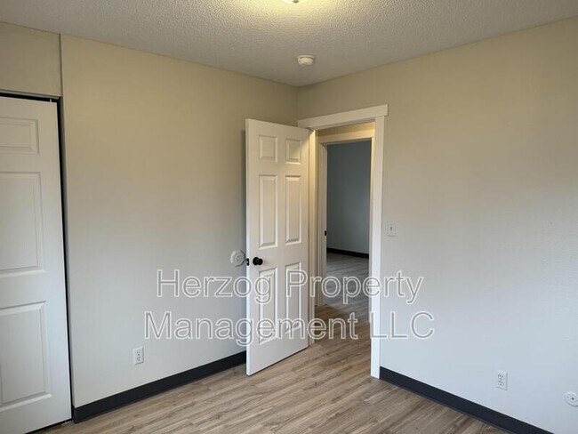 Foto del edificio - 307 27th Street Southwest