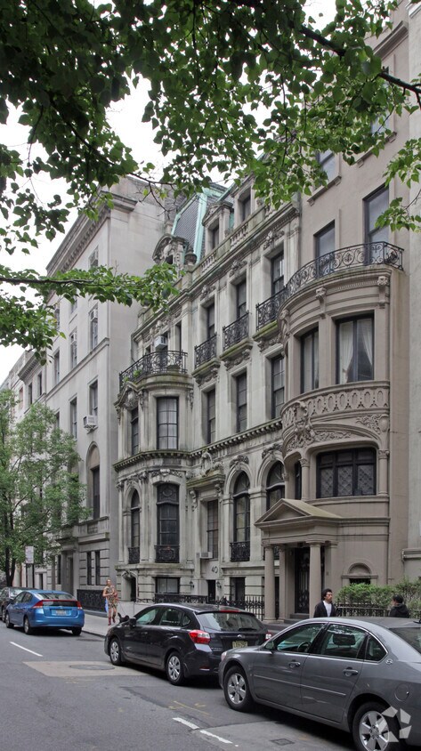 40 - 42 E 68th St - 40-42 E 68th St