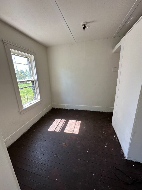 6609 Chambers Ave Cleveland, OH 44105 – photo 4