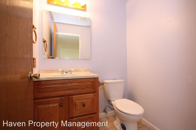 Foto del edificio - 3 br, 1.5 bath House - 323 S 327th Lane  #15D