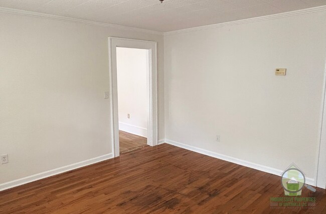 Foto del edificio - 518 Perry Ave