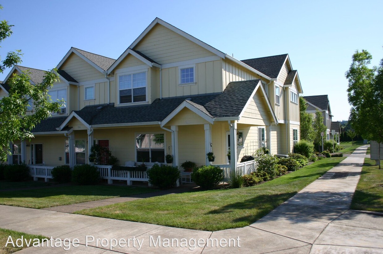 Primary Photo - 4 br, 3 bath House - 3212 NW Foxtail Place