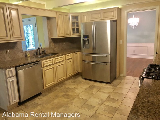 Building Photo - 4 br, 2.5 bath House - 1620 Moss Rock Road