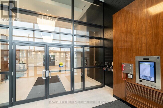 Building Photo - 102 Grovewood Common