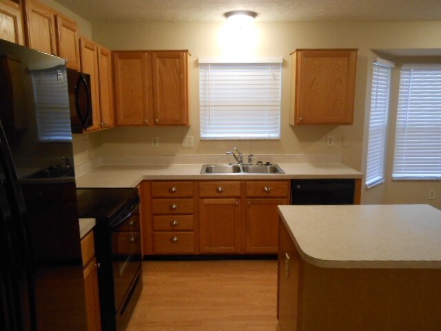 Foto del edificio - 6738 Warriner Way