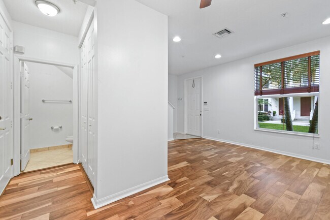 Foto del edificio - 4171 Maya Cay Ln