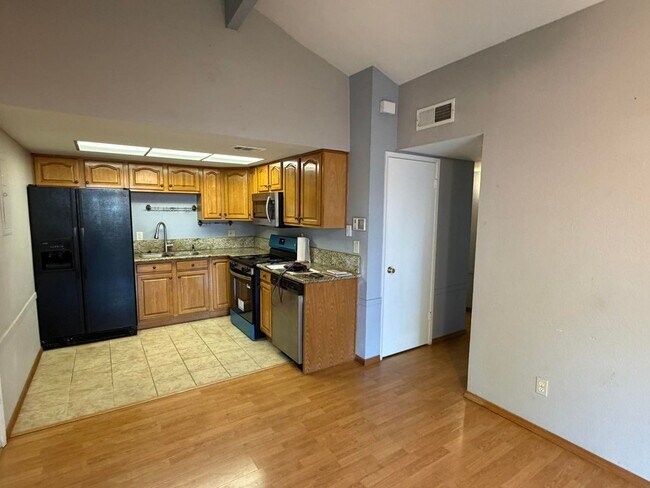 Building Photo - 3731-3733 Scallop Court