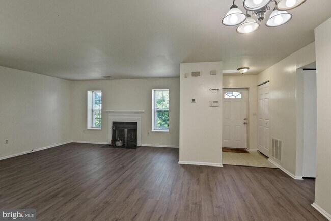 Foto del edificio - 7216 Lost Spring Ct