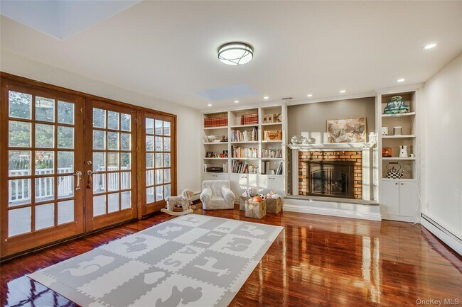 Foto del edificio - 1041 Glen Cove Ave