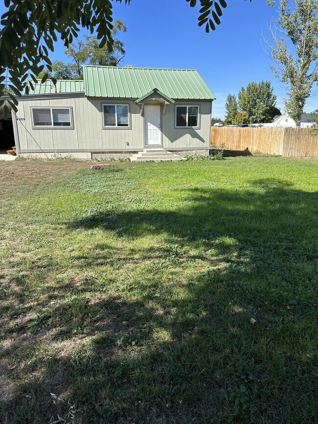 Building Photo - 4309 S Powerline Rd