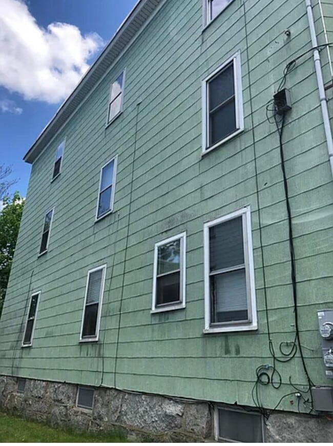 Building Photo - 217 Clarendon St